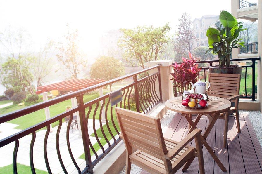 Table de balcon, mobilier pour son balcon, choisir