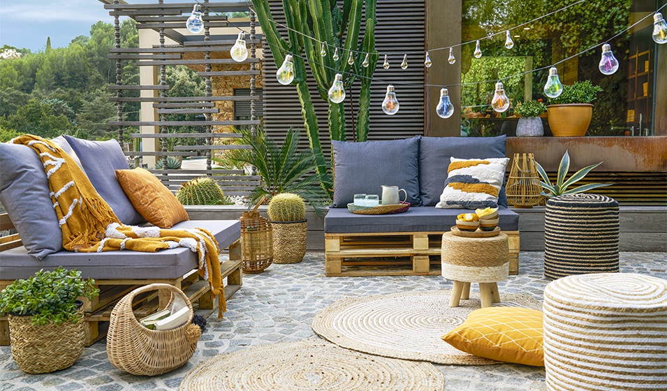 Canapé de jardin contemporain pour un extérieur moderne