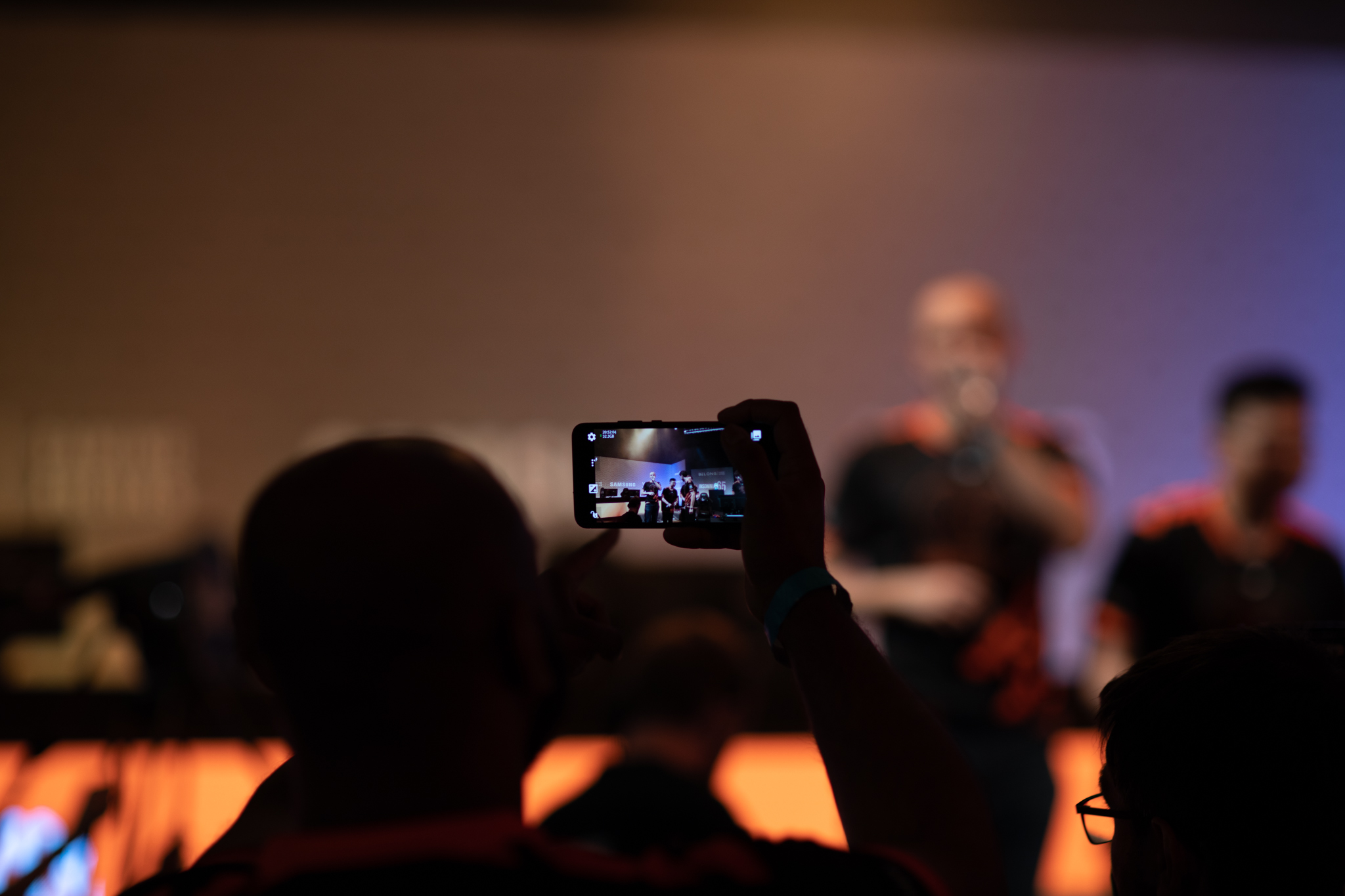 insomnia-65 arena-clash-spectator-phone