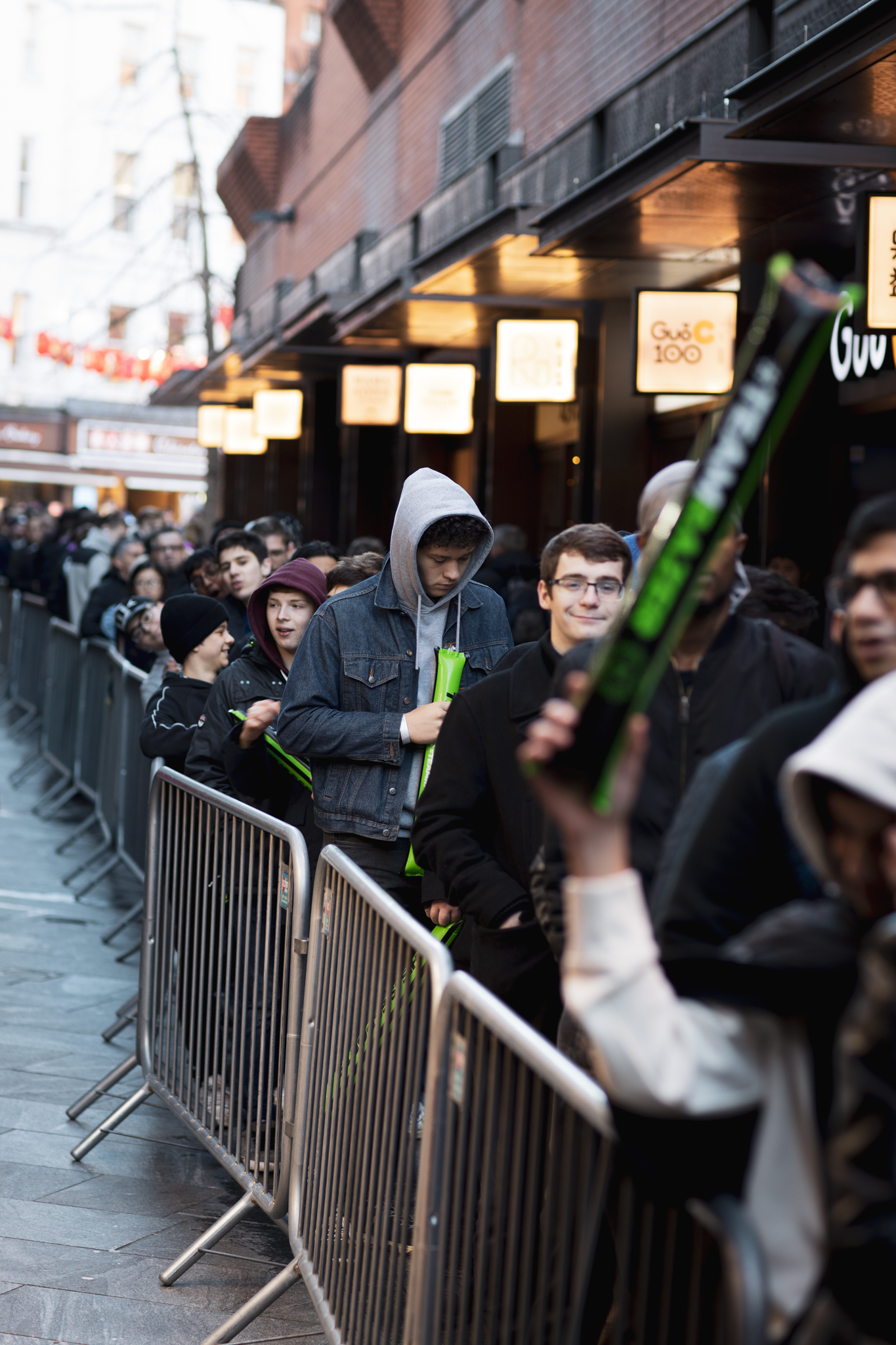 razerstore-london-grand-opening queue-chinatown