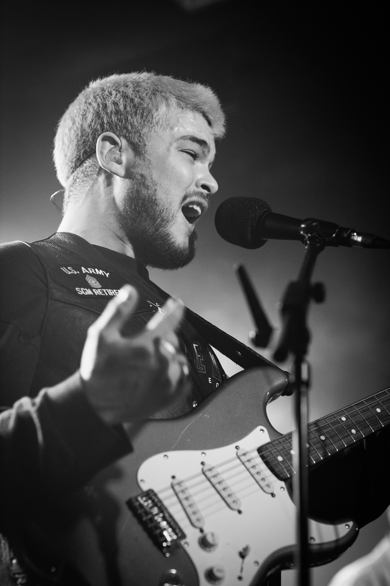 farr-at-the-lexington romeo-side-monochrome