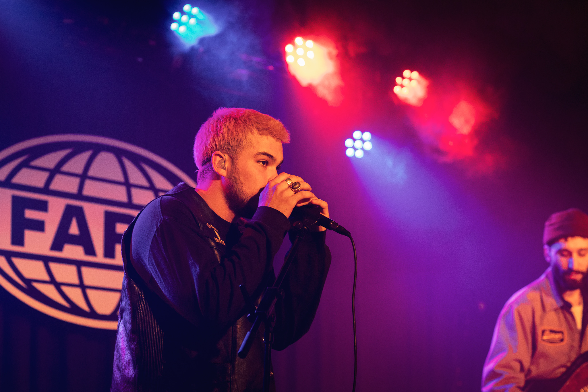 farr-at-the-lexington romeo-microphone-wide