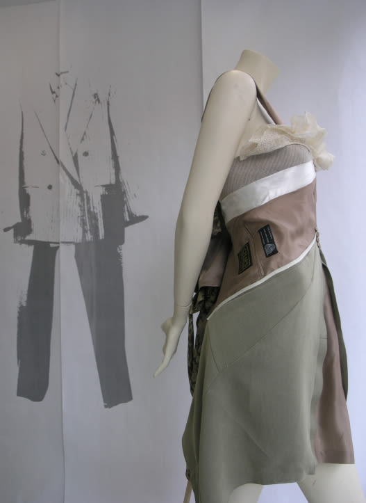 Deconstruction workshop_clothing refashioning_sustainable style