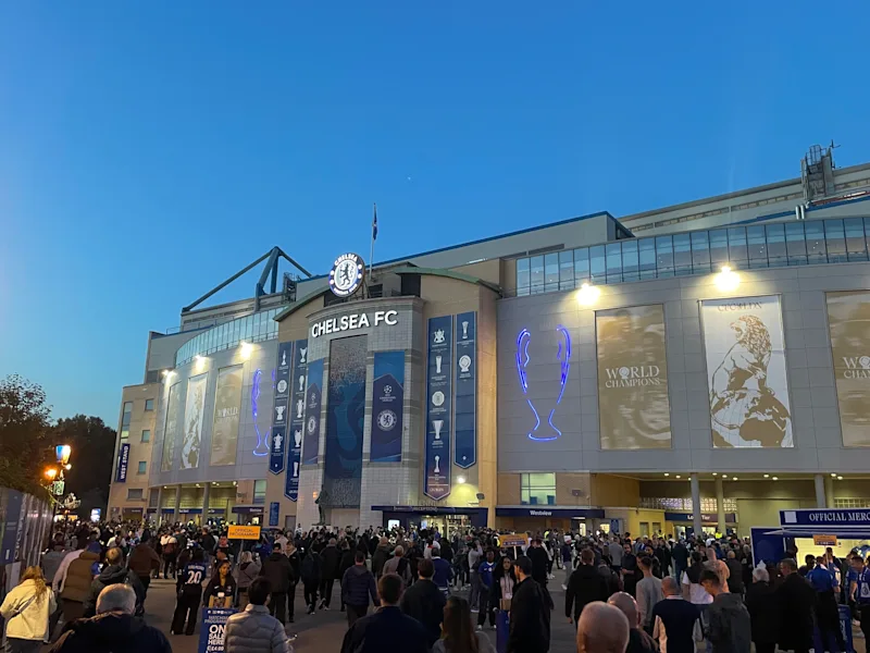 How Early Should You Arrive at a Football Stadium?