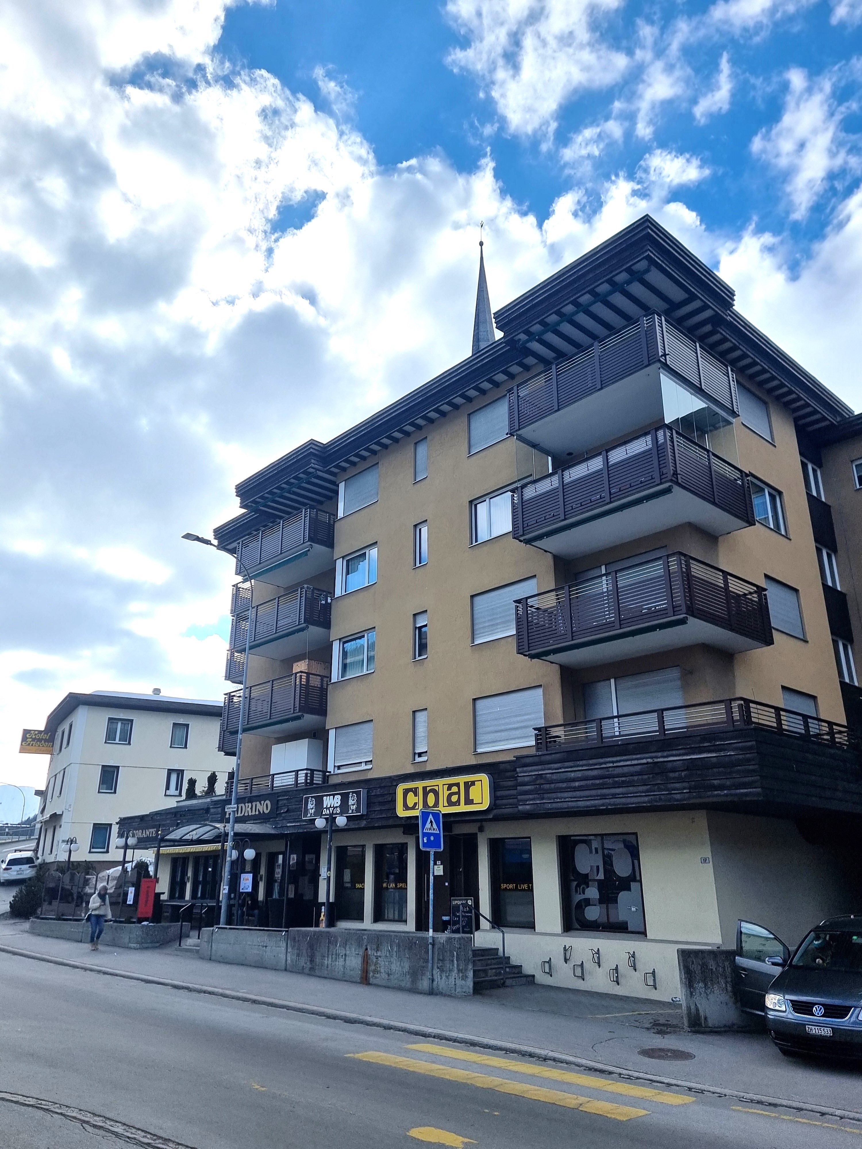 Bar / Spielsalon an ausgezeichneter Lage