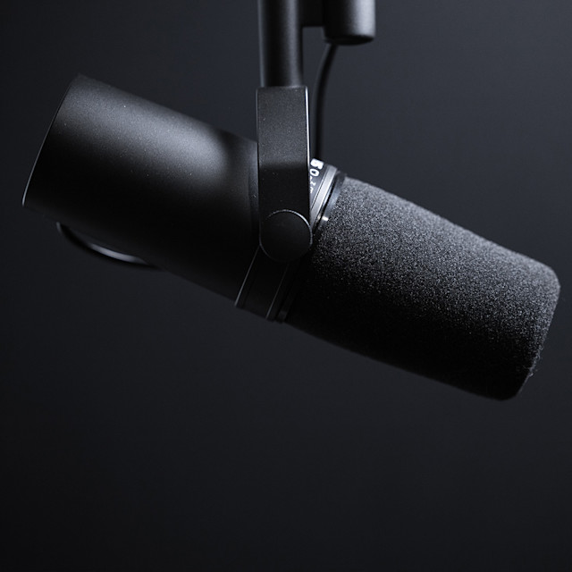 Choosing The Right Microphone For Recording Instruments