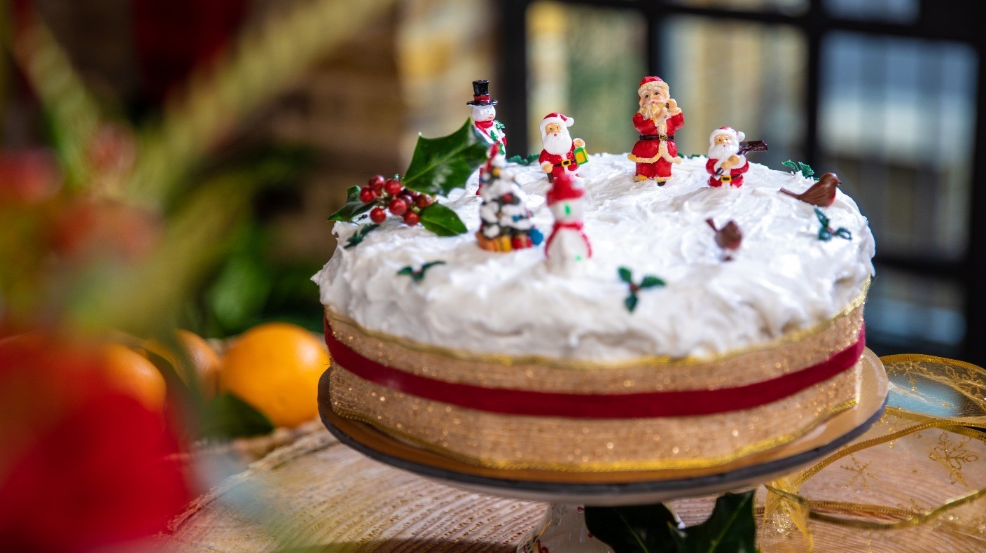 XMAS CAKE DESIGN on Behance