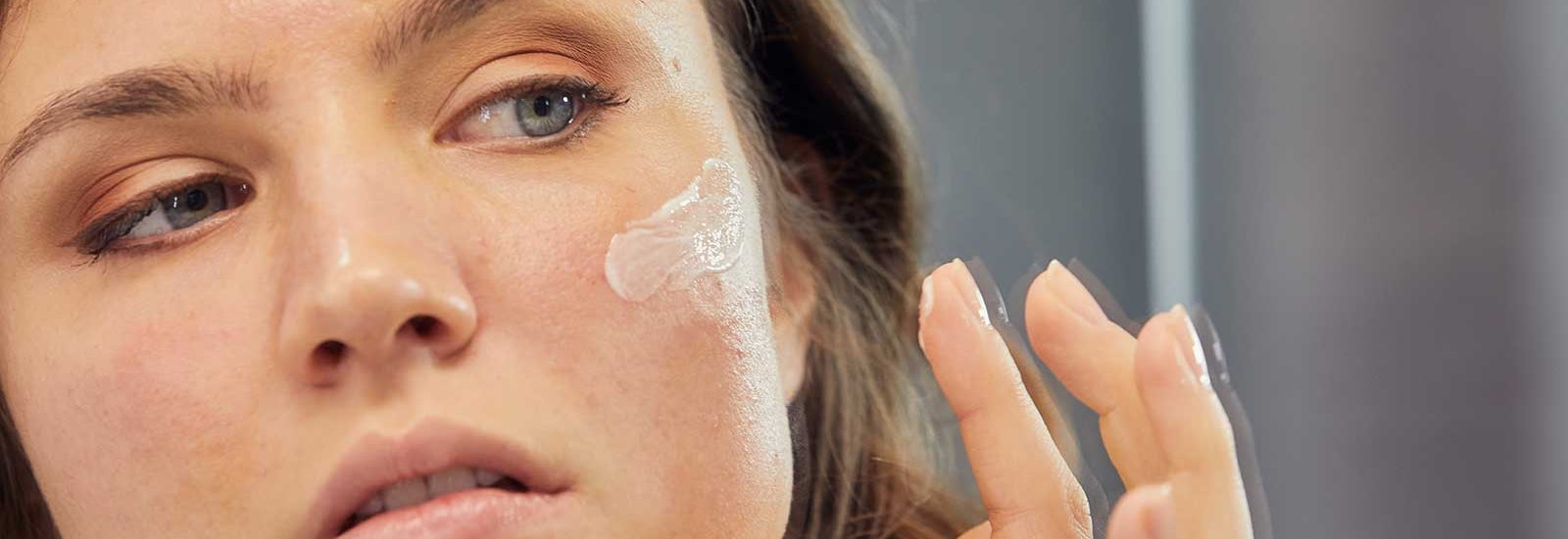 Glycerin for Skin: Why Glycerin Is Your New Defense Against Dry Skin