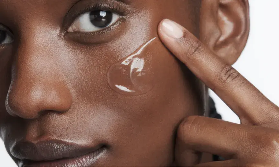 Woman with normal skin applying Neutrogena Hydro Boost Gel Moisturizer