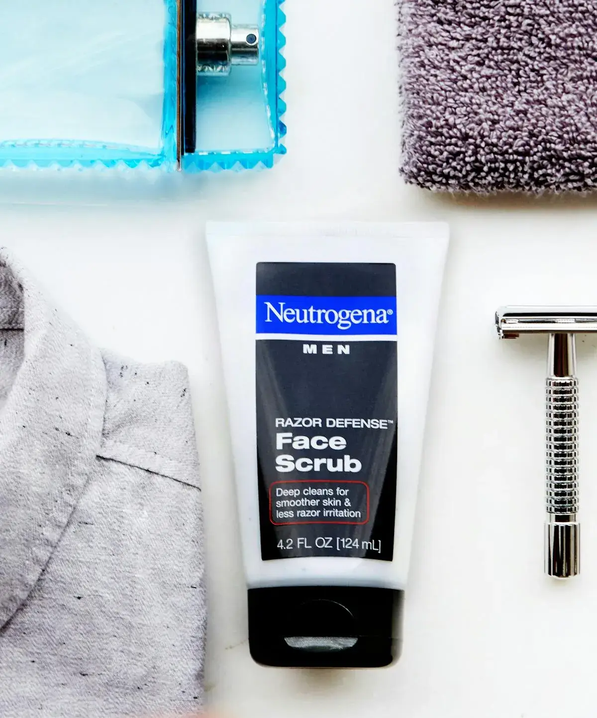Neutrogena® Men Razor Defense™ Face Scrub