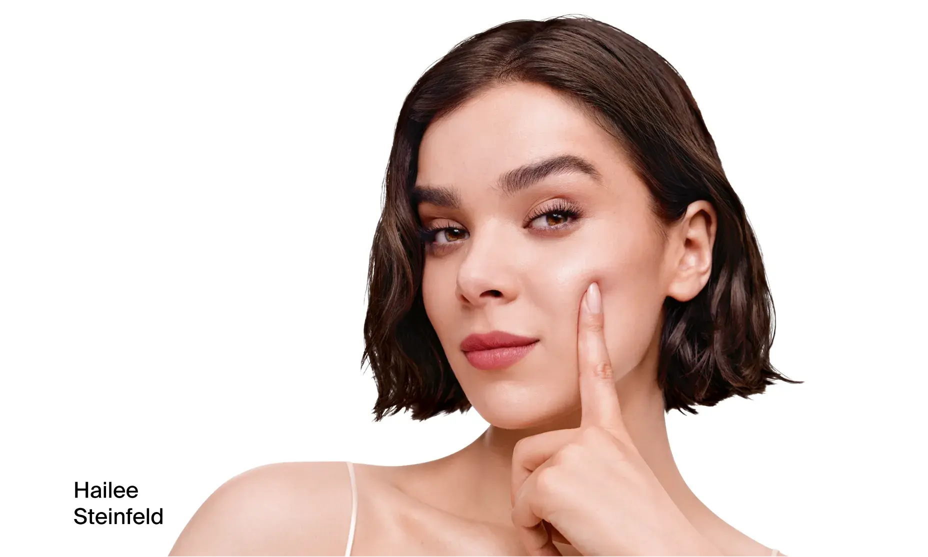 Hailee Steinfeld with clear skin after using Neutrogena® 2-Step Collagen Bosting Regimen Duo
