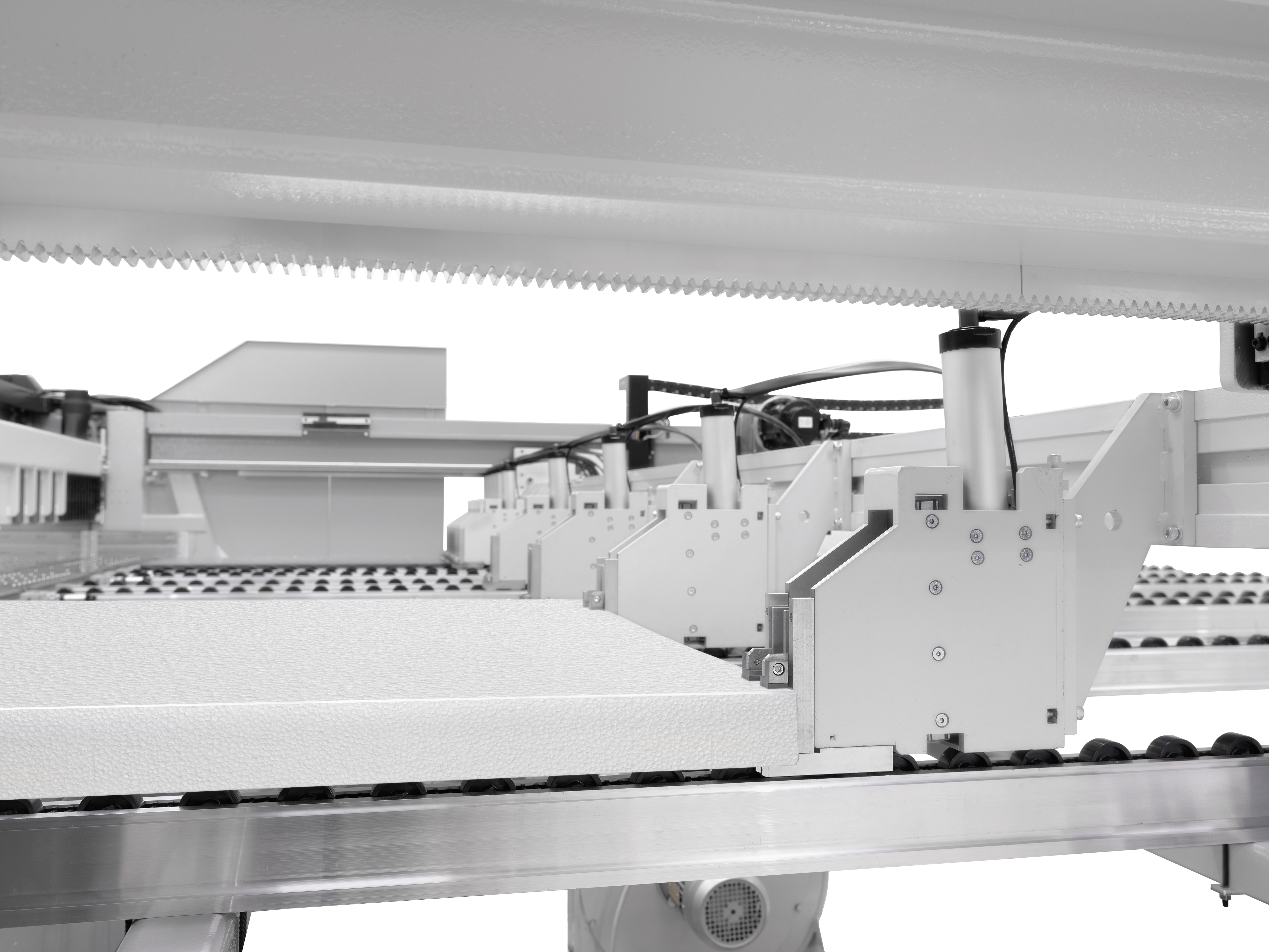 Cutting any type of materials