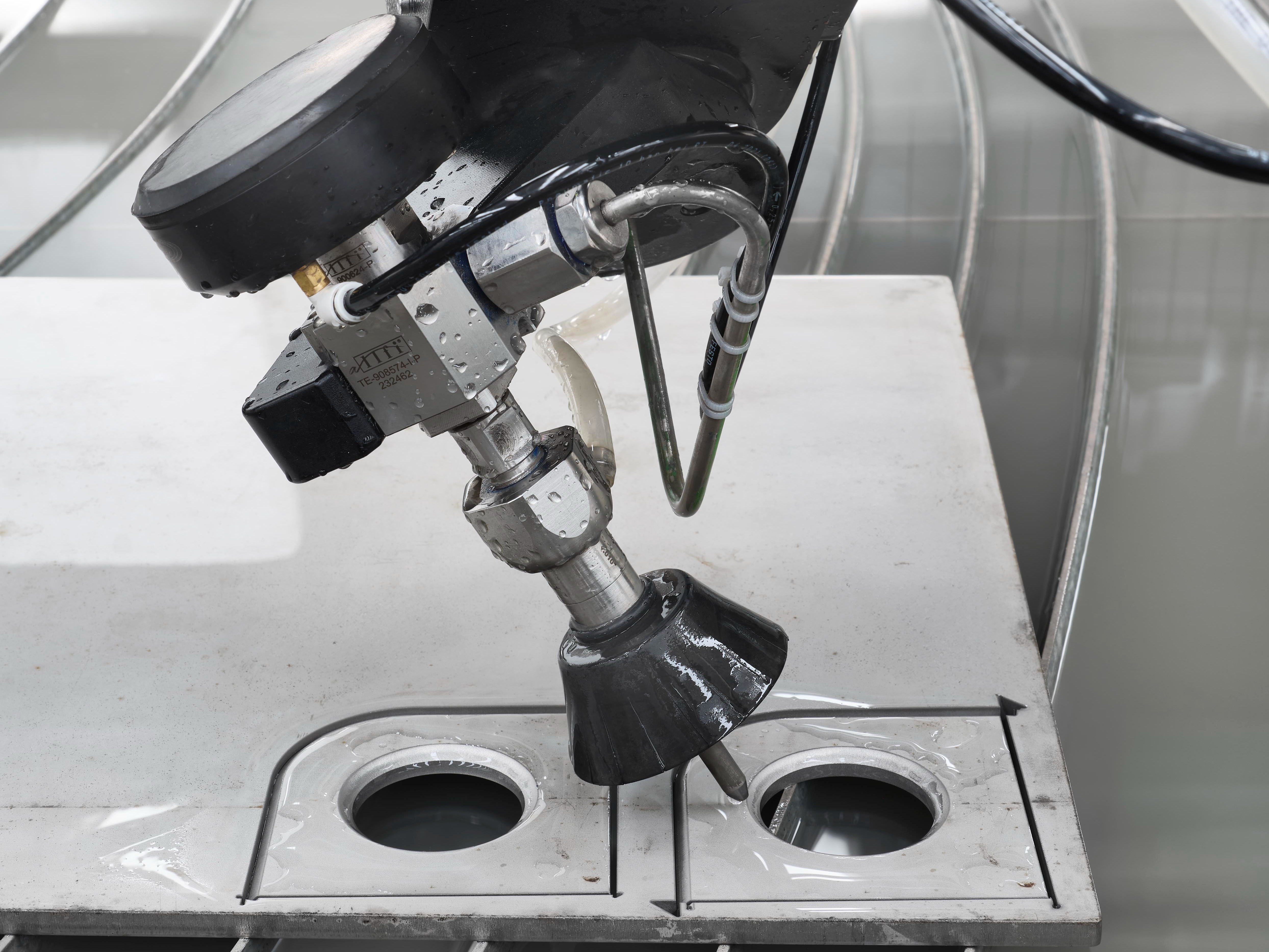 5-axis cutting precision