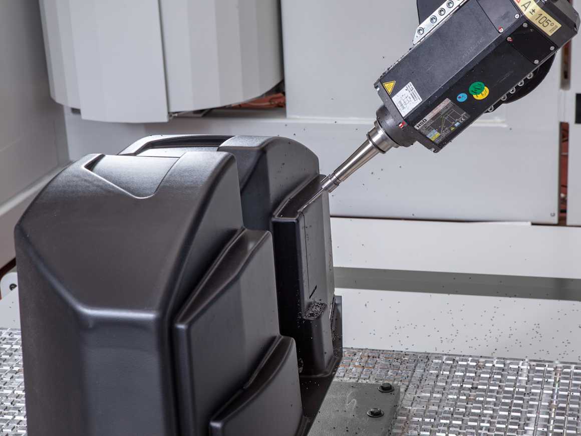 Flexible 5-axis machining for complex and large parts