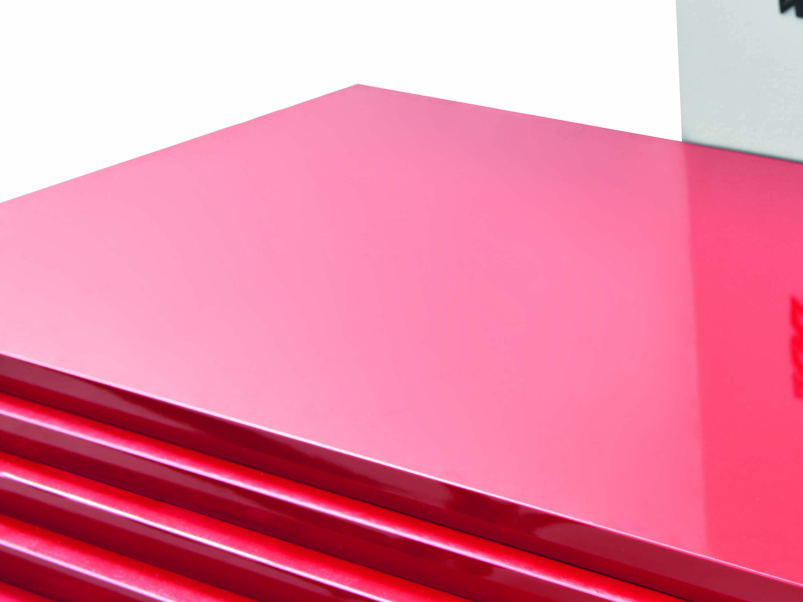 Delicate surfaces management