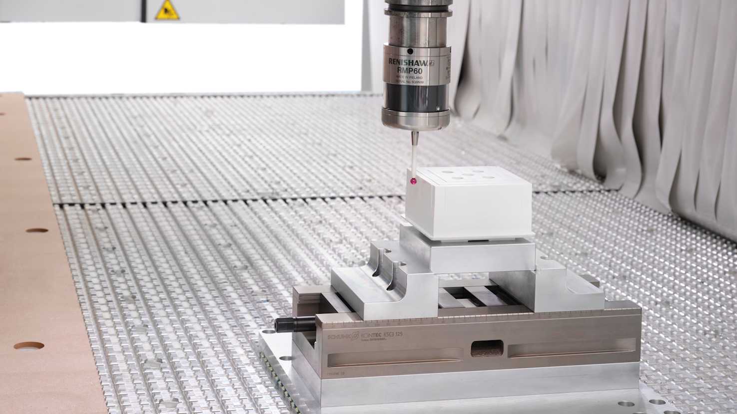 How does the machine ensure precision and quality control?