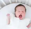 ¿Cuándo un bebé duerme toda la noche?