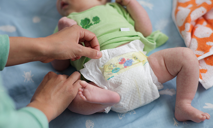 Las mejores ofertas en Pañales desechables para bebé recién nacido  Multicolor