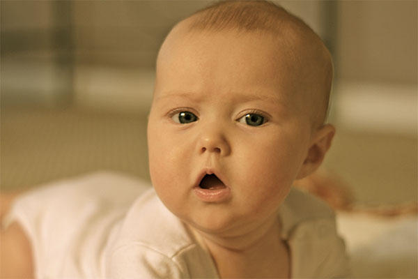 Por Que Mi Bebe Se Despierta Por La Manana Con Los Ojos Hinchados