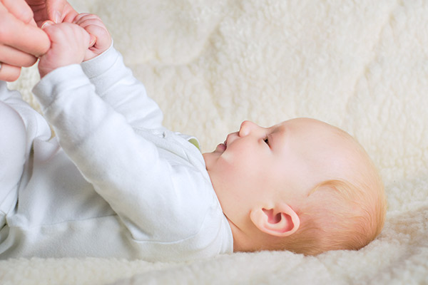 Desarrollo psicomotor de bebés 0-3 meses: Actividades