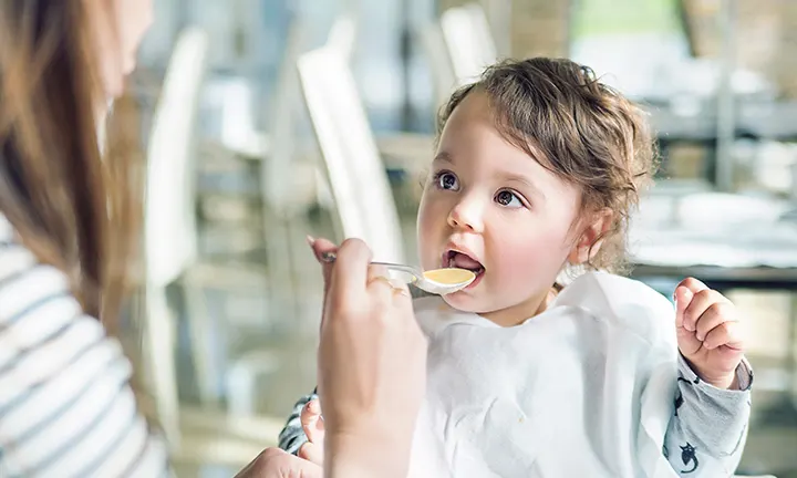 ¿A partir de qué edad se puede dar miel al bebé?