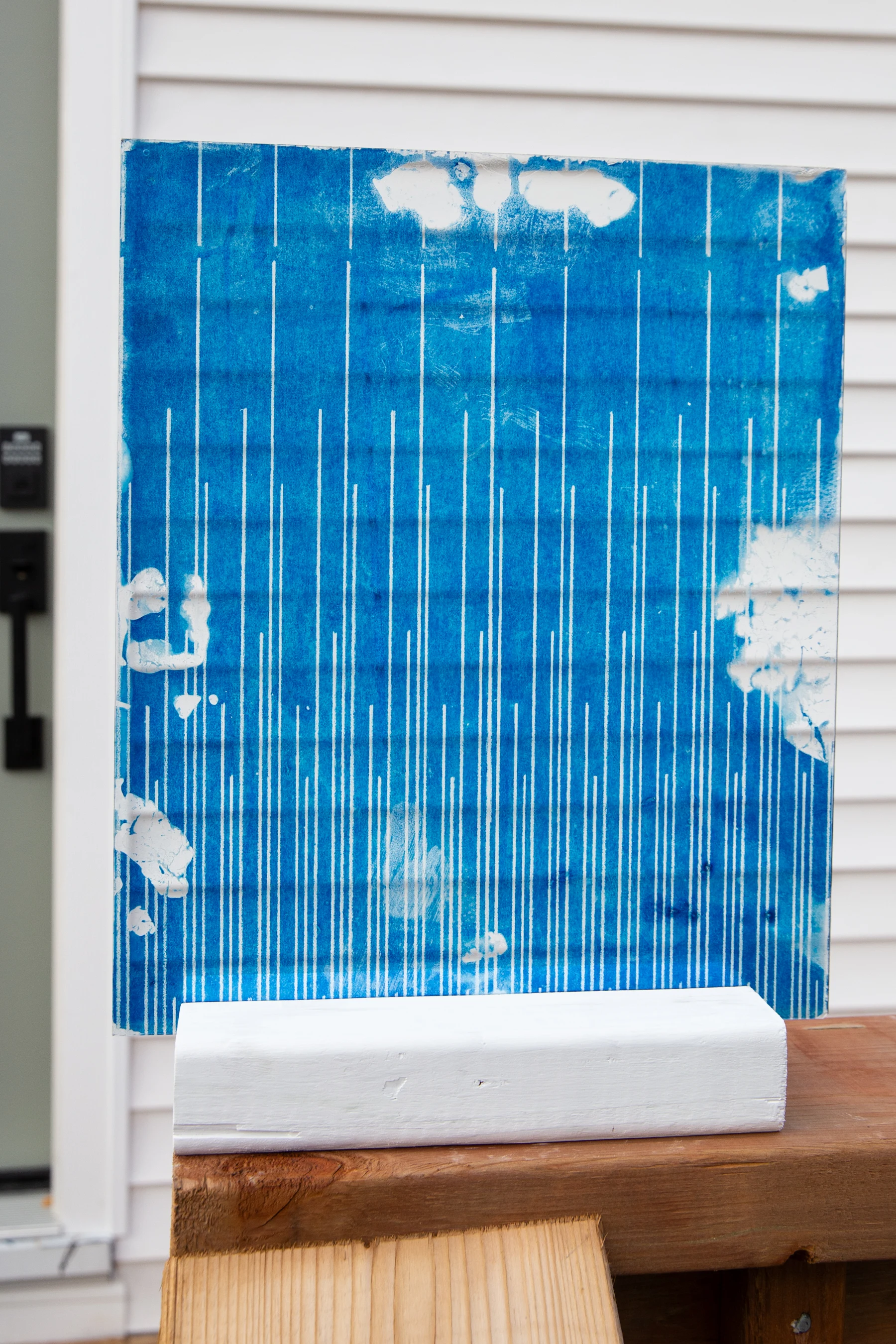 Repetition glass cyano