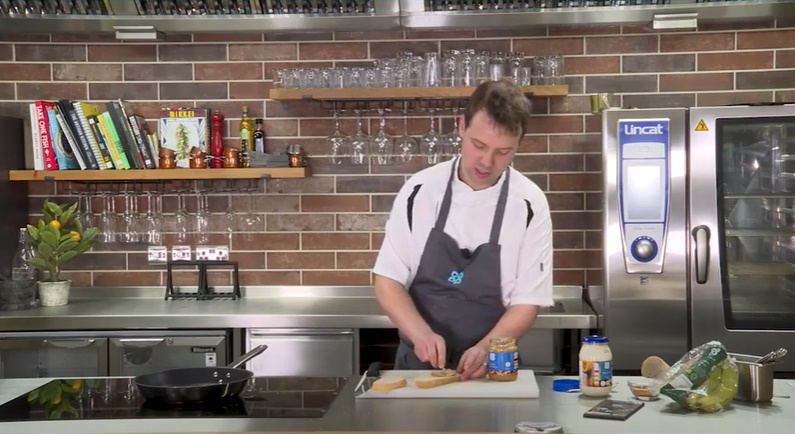 Fairtrade banana producers - Banana and peanut butter toastie - Spotlight
