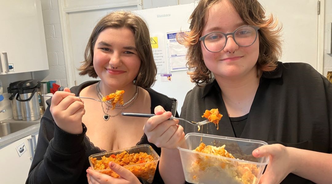 Scarlet supporting young people