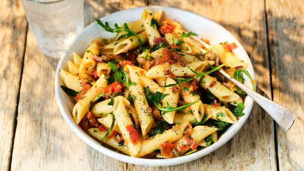 Sundried tomato & rocket pasta - Food planner hero