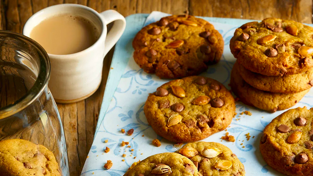 Honeyed pumpkin chocolate chip cookies recipe