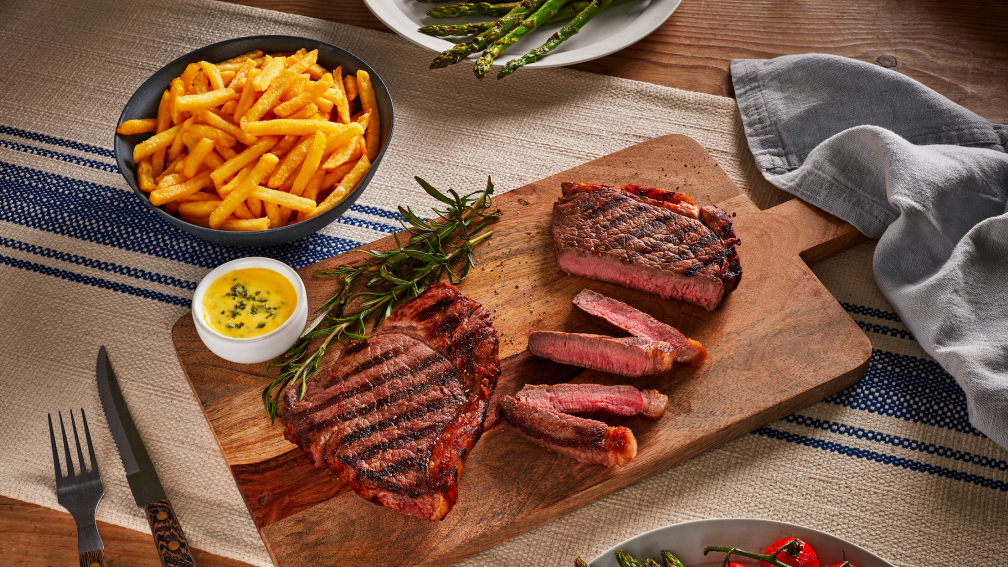COOP-P5-1008x567-TOP-DEALS-NO GRADIENT-Steak and fries
