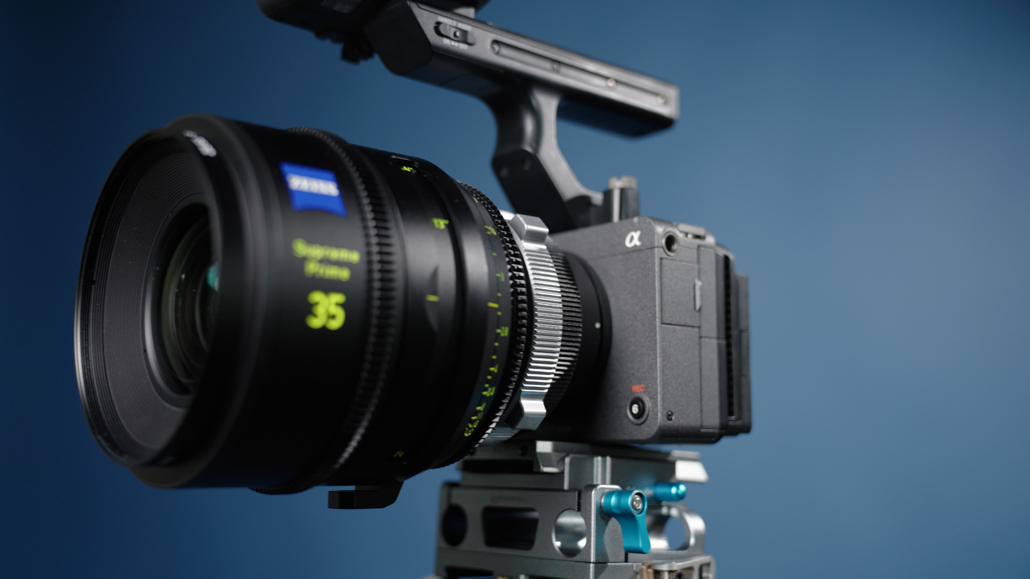 Photo of a ZEISS Supreme Prime 35mm lens on a Sony Fx3 camera