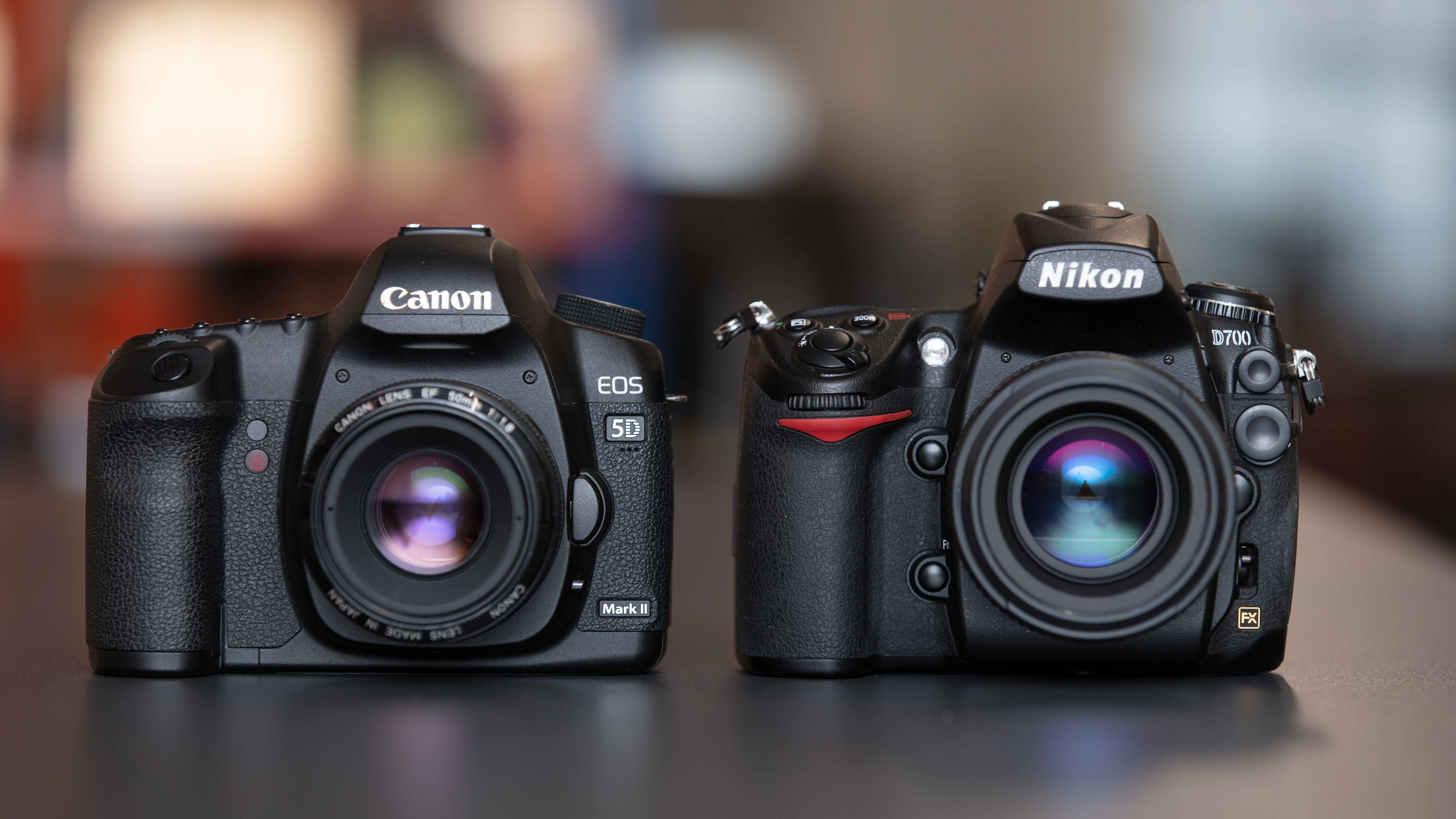 Сравнение canon 5d. Nikon EOS 5d. Nikon d5. Nikon d700 vs Canon 5d Mark 2.