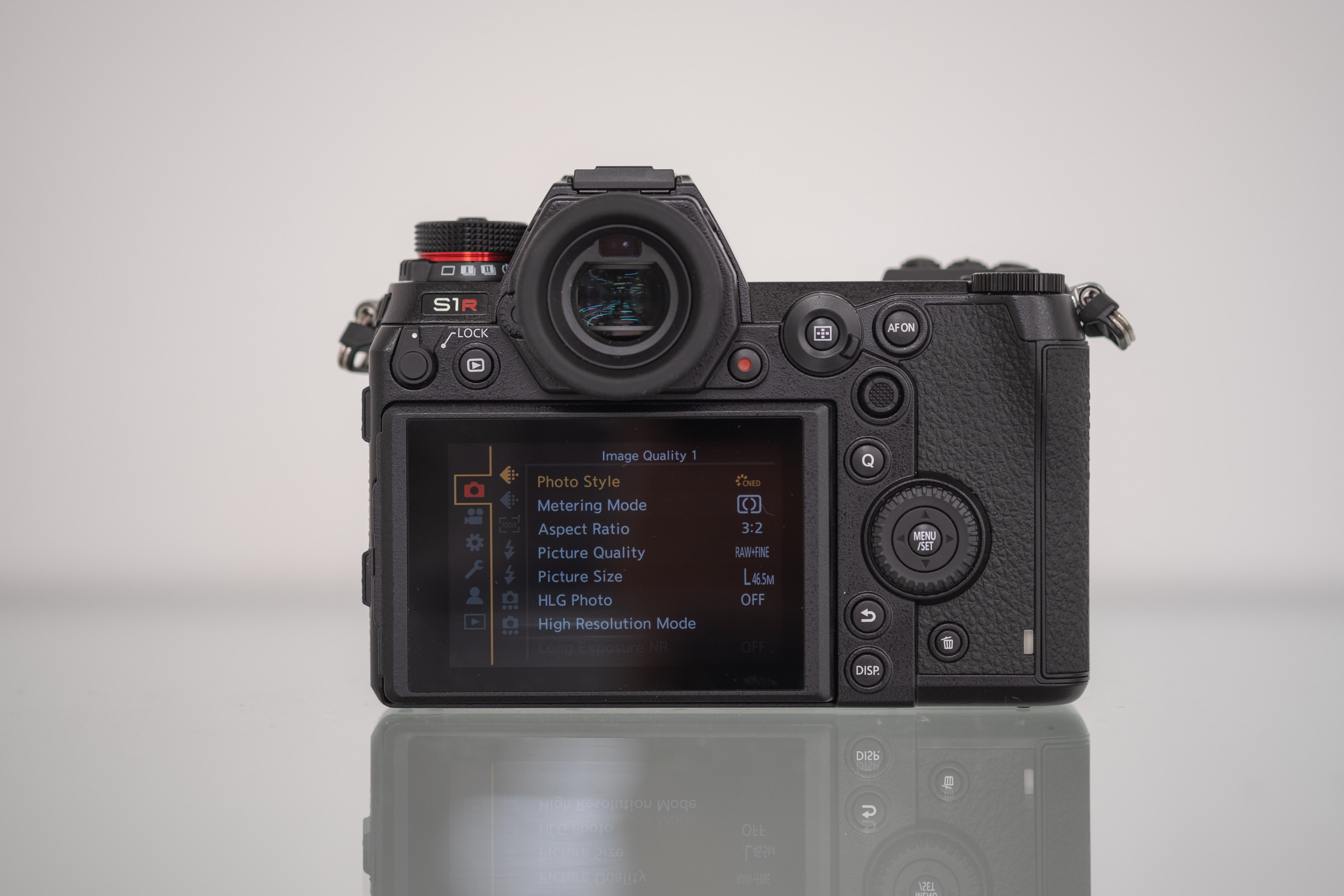 Panasonic S1R menu screen