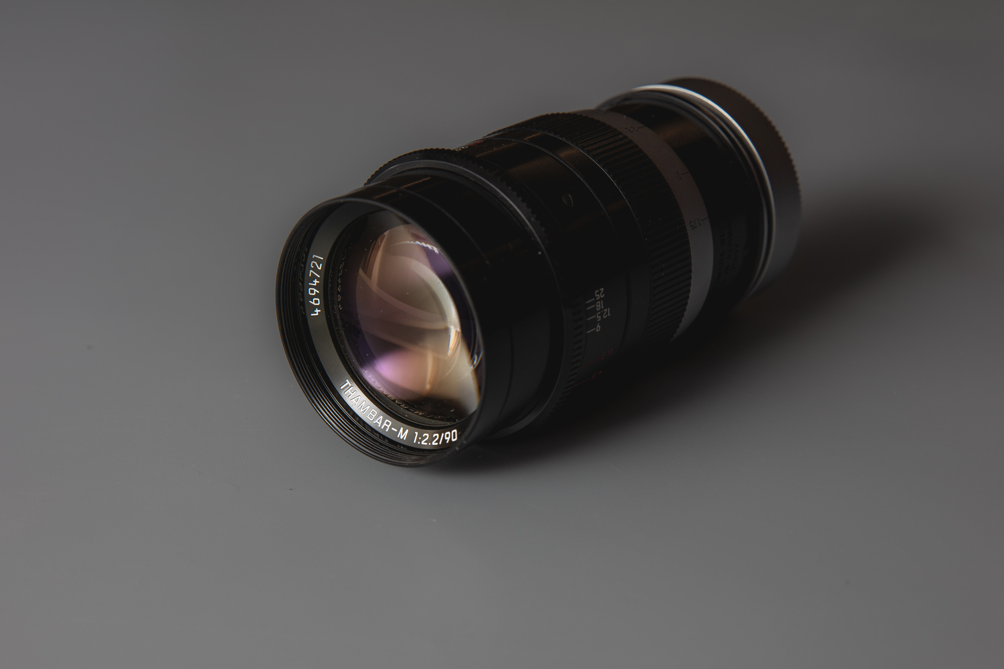 Leica Thambar 90mm f/2.2
