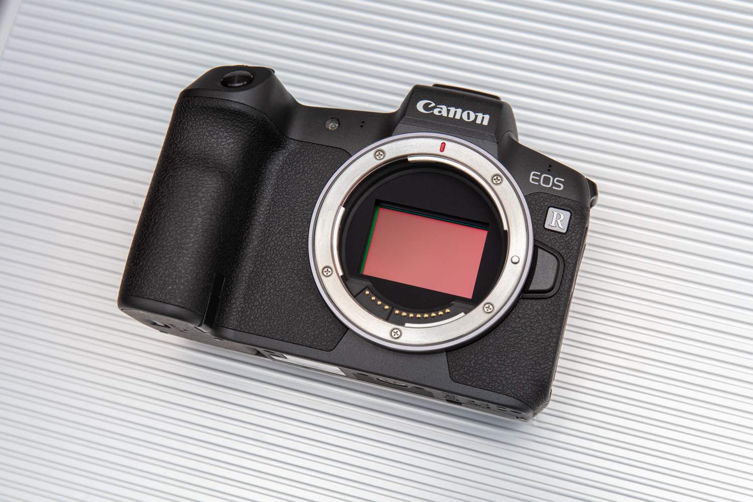 Review: Canon EOS R mirrorless camera