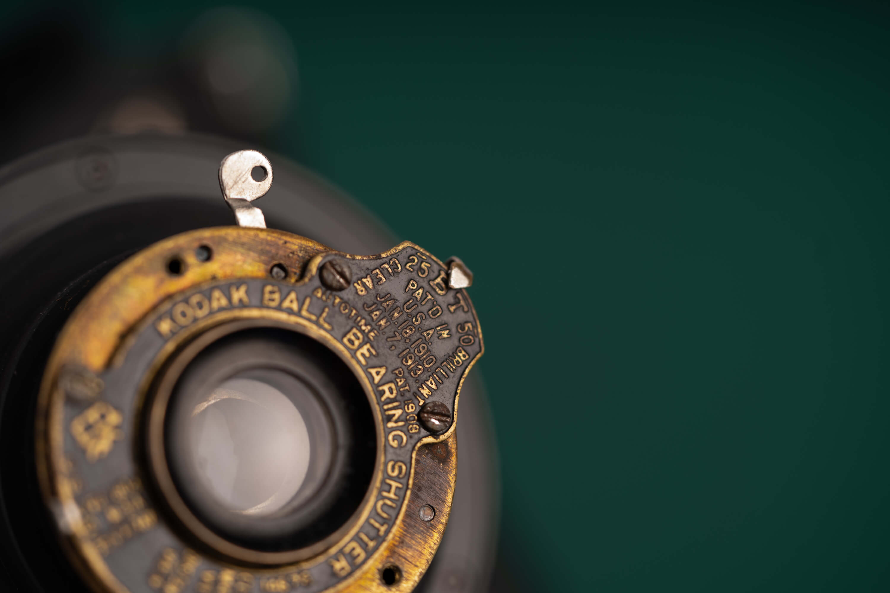Close up of the Kodak Vest Pocket conversion lens