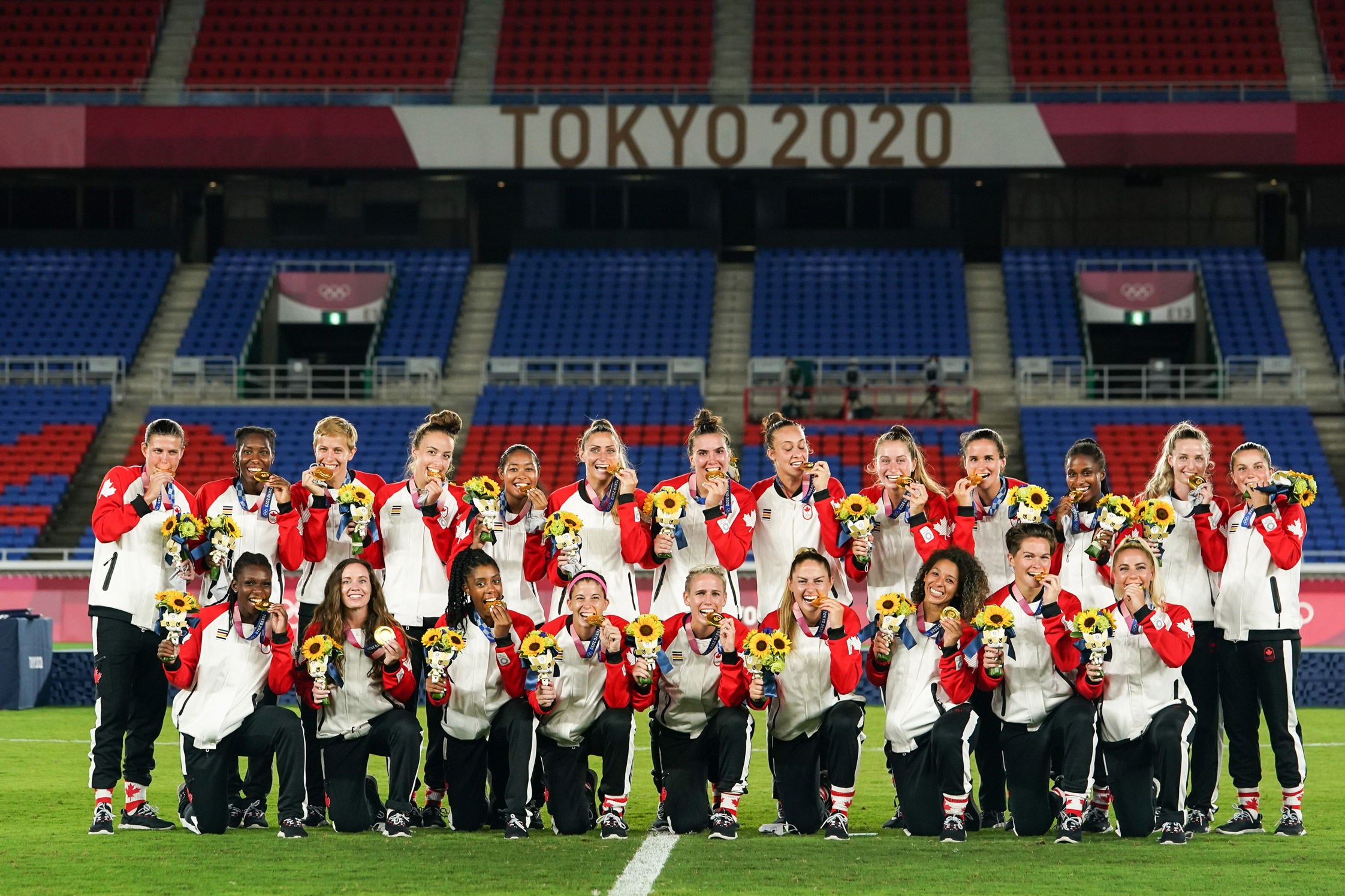 Foto Canadees vrouwenvoetbal WK-team