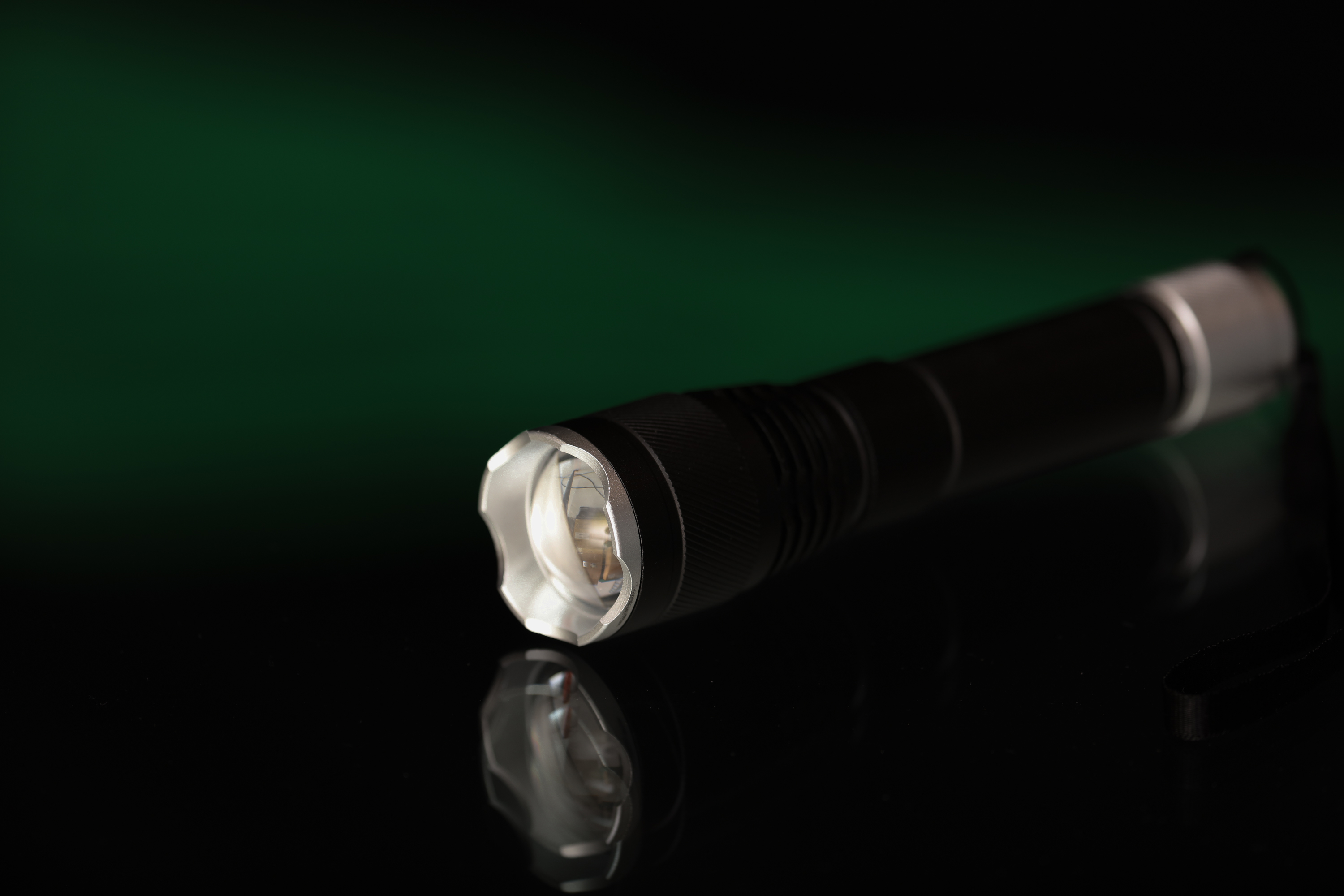 Une lampe de poche haute puissance