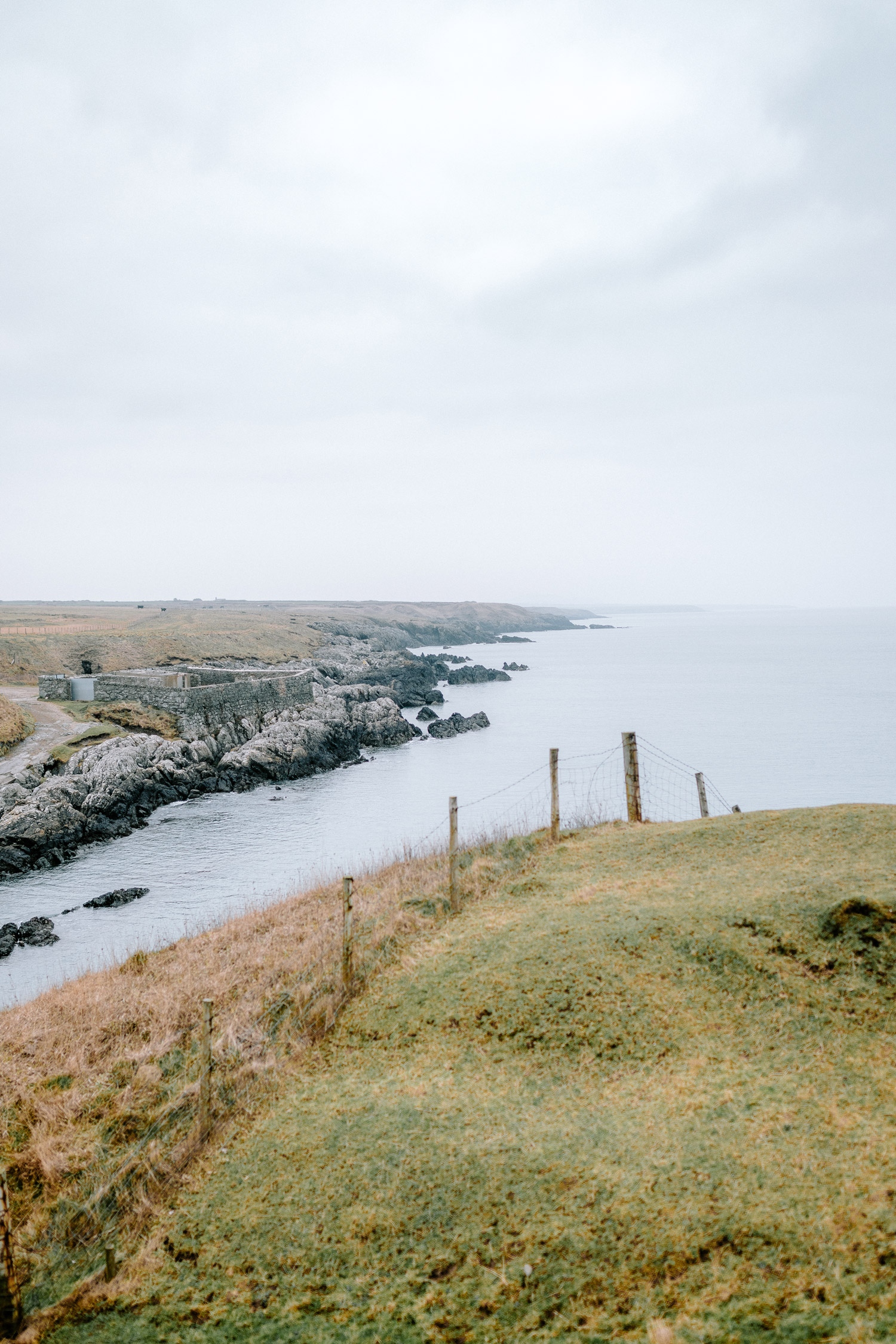 An image of a coastline at the Llyn Peninsula.