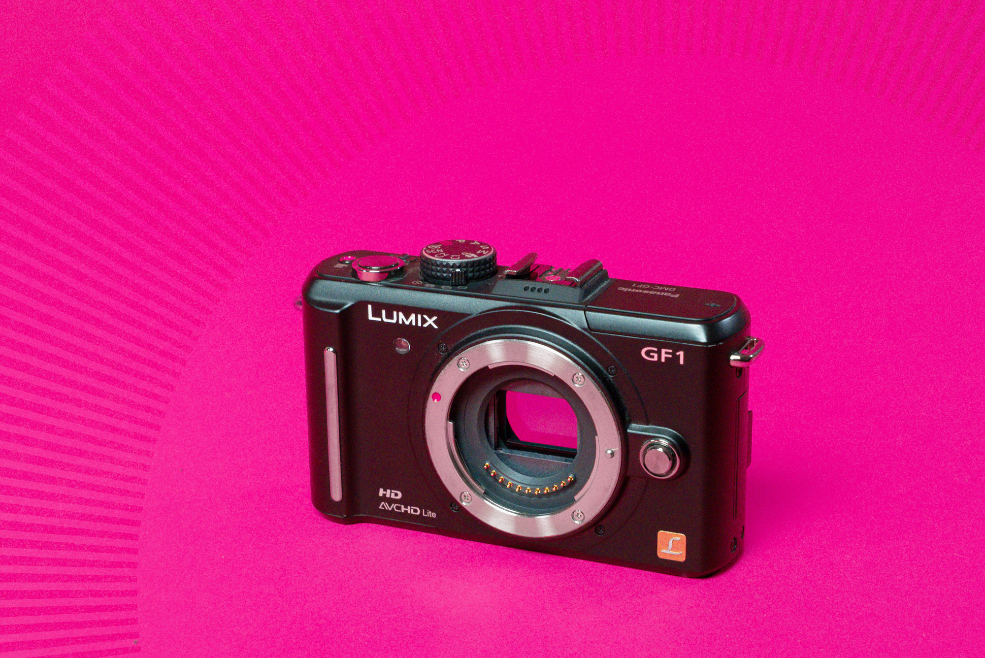 Paris Street Photography with the Panasonic Lumix GF1 2025 | MPB