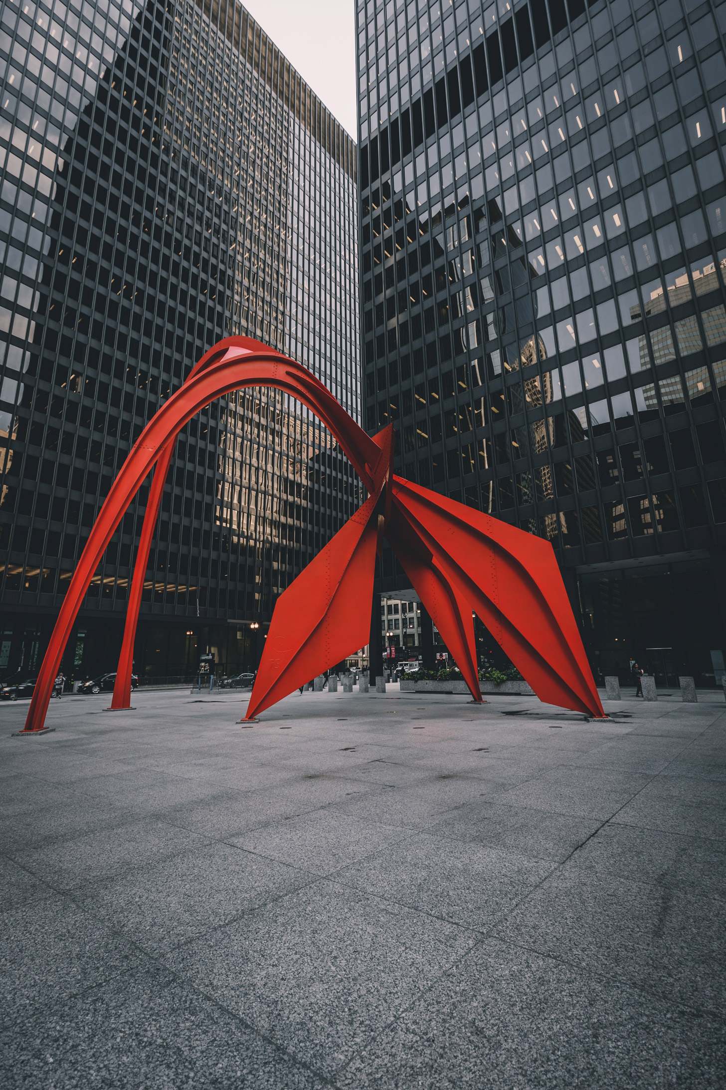 Une photo du Flamingo d’Alexander Calder à Chicago