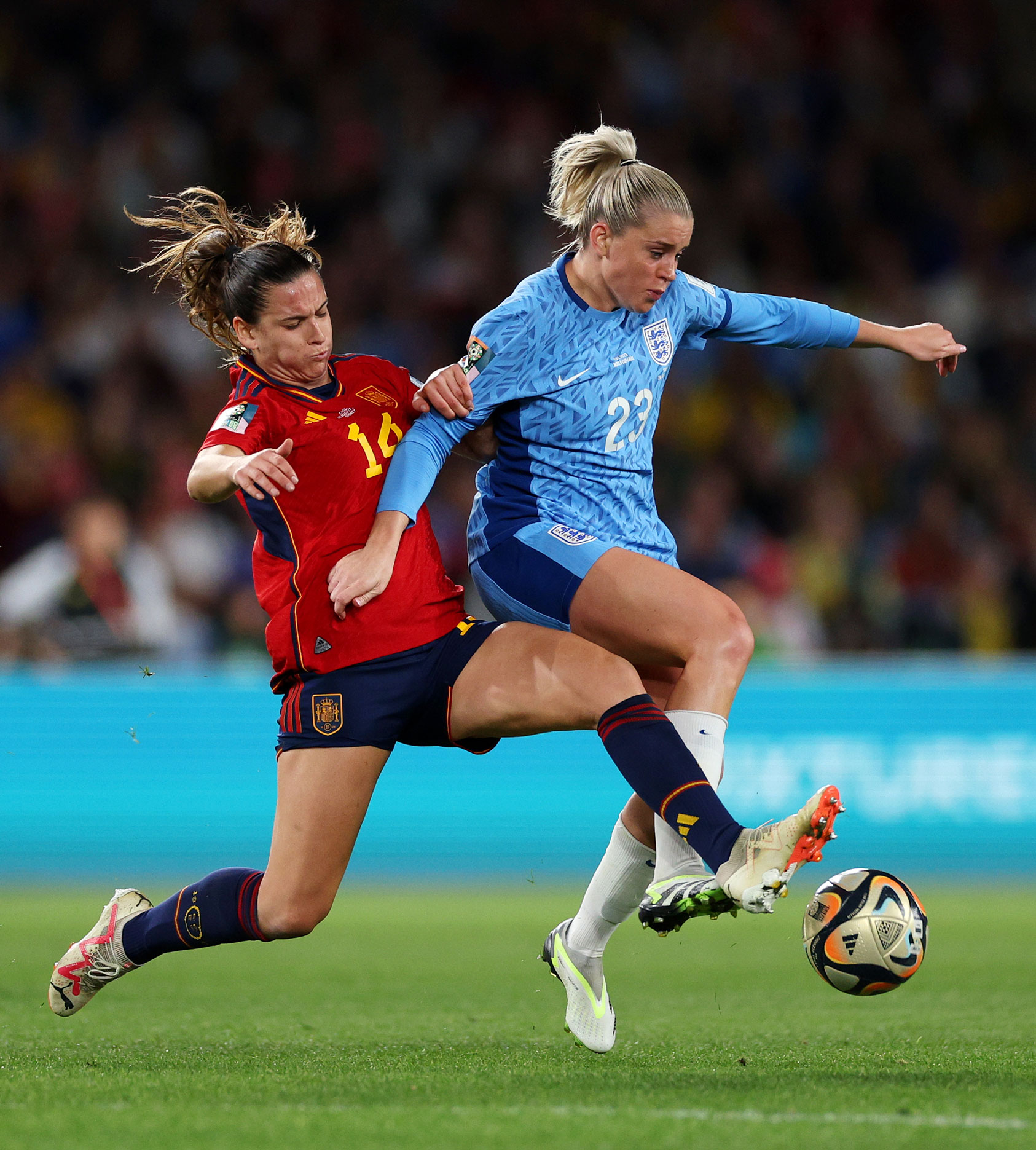 Laia Codina of Spain and Alessia Russo of England battle over possession of the ball during the 2023 FIFA Women’s World Cup final. Photo by Elsa Garrison on a Canon EOS R3.