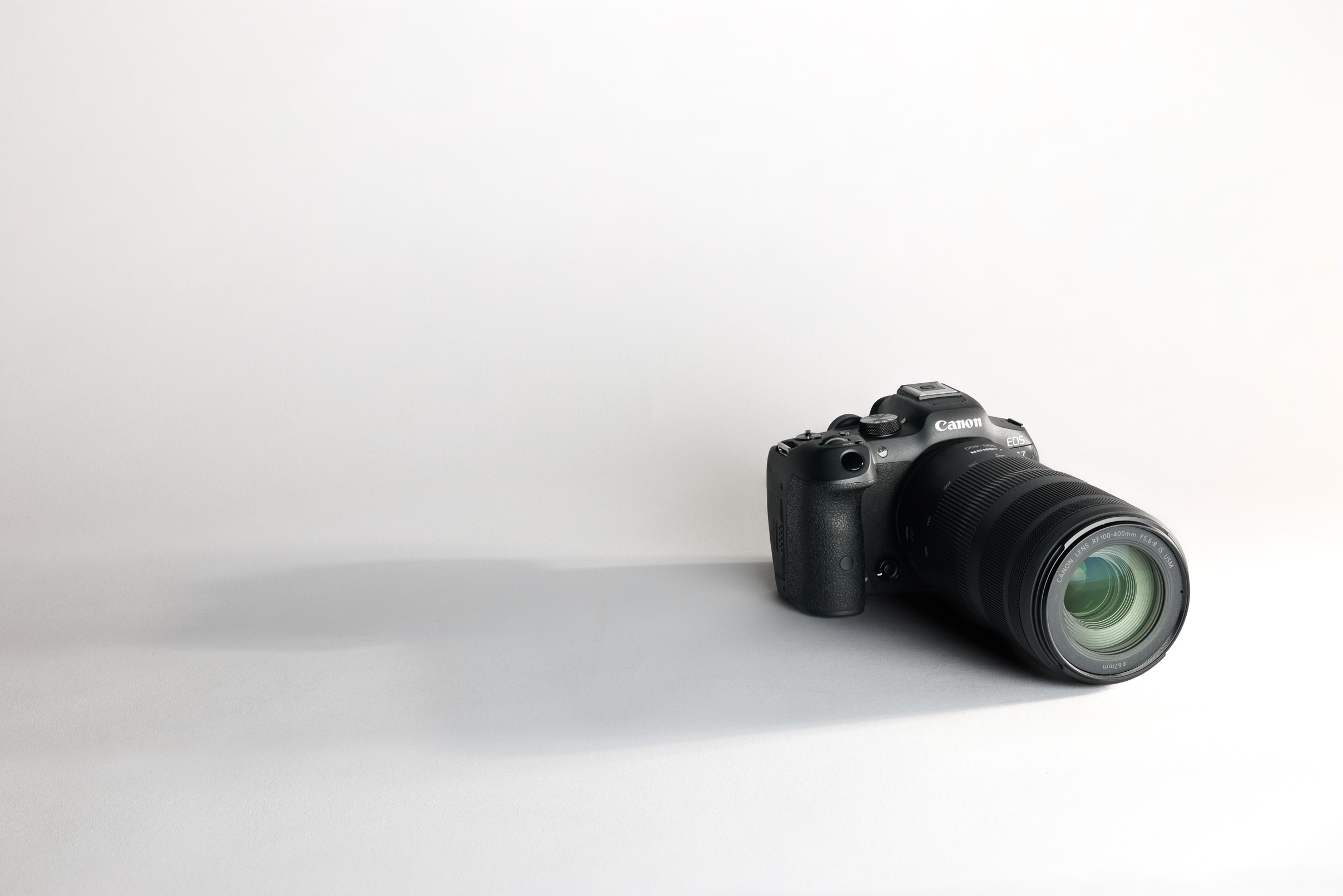 Gebrauchte Canon R7 mit einem gebrauchten Canon RF 100-400mm f/5.6-8 IS USM von MPB