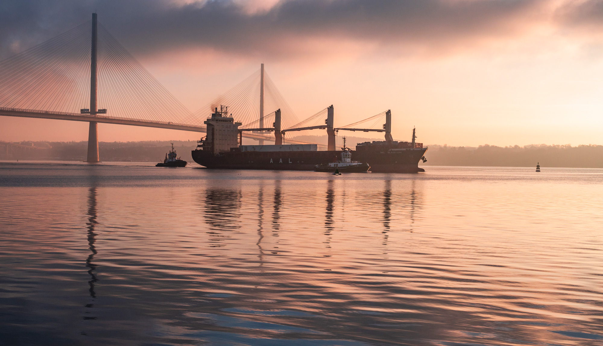 A boat in front of a bridge, shot by Scott Jessiman with a Nikon Z6 II