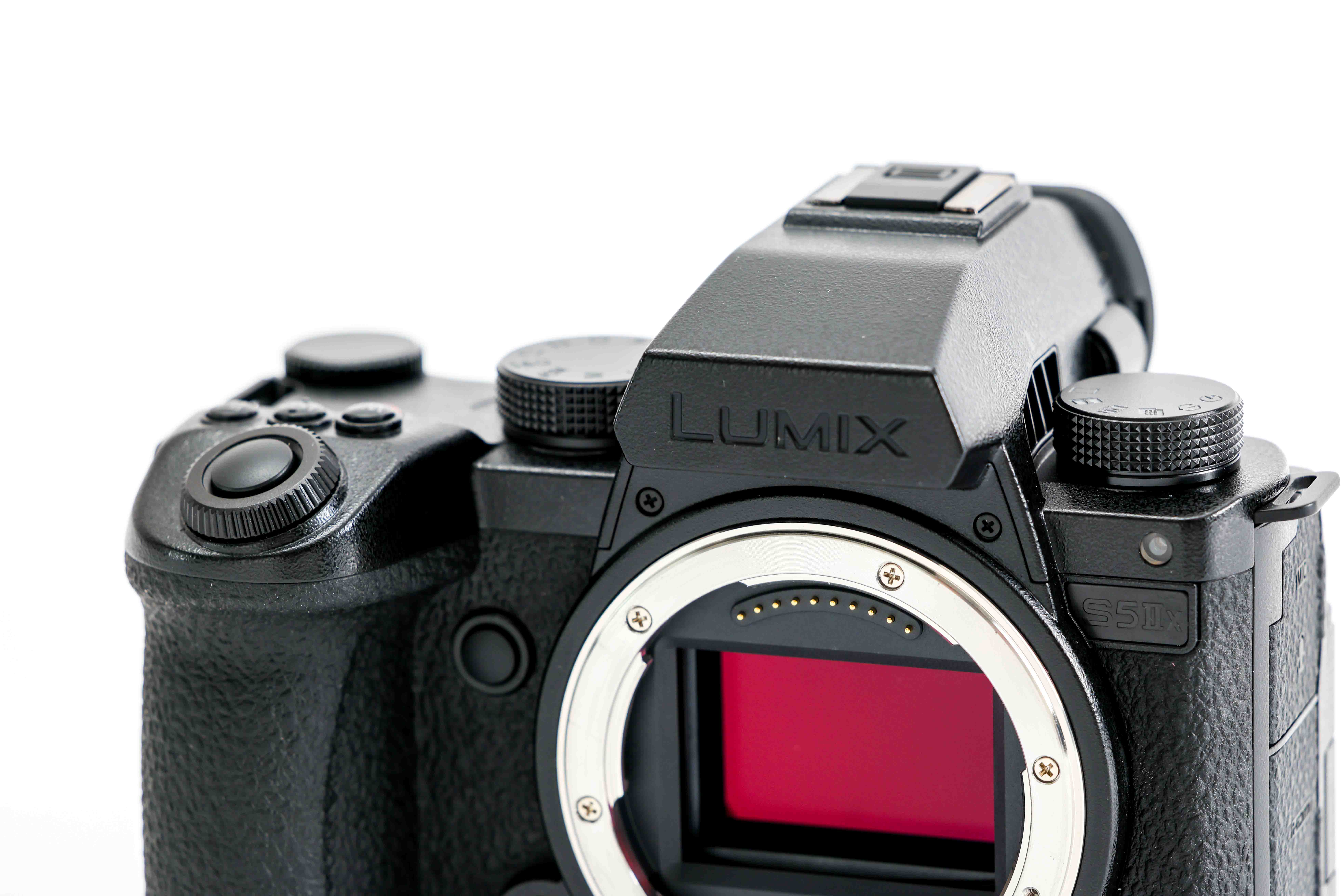 Panasonic Lumix S5 IIX close up kit shot