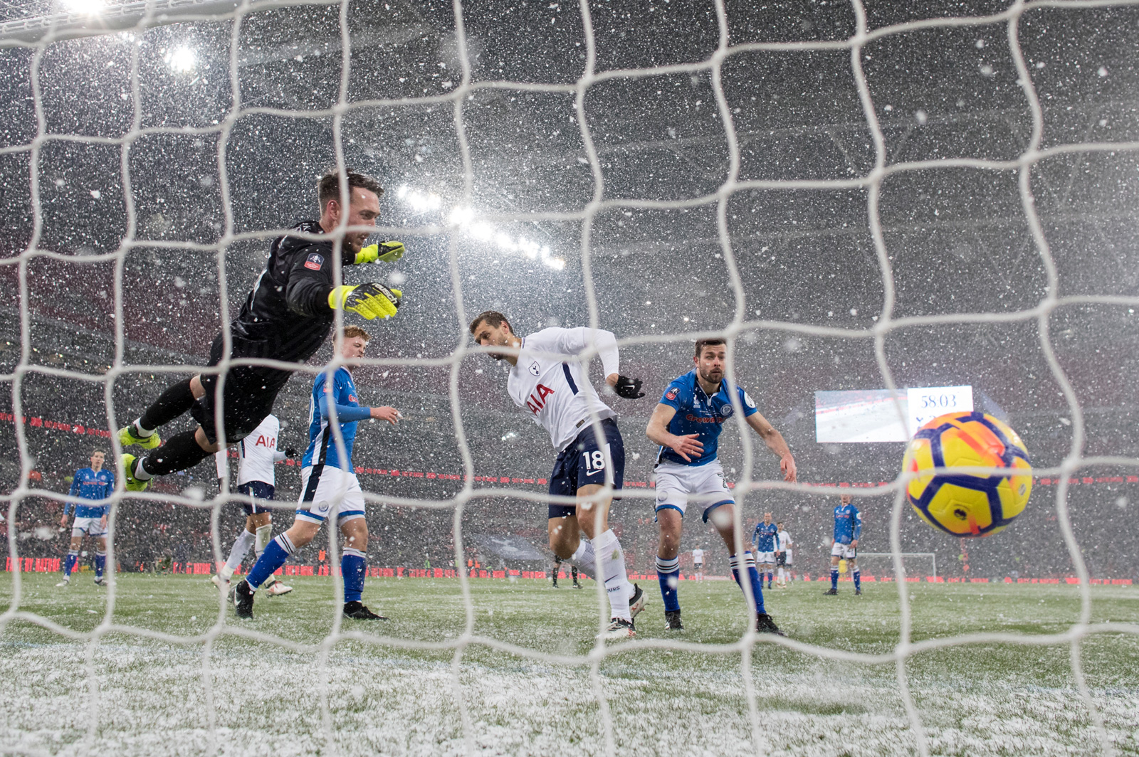Tottenham Hotspur vs Rochdale