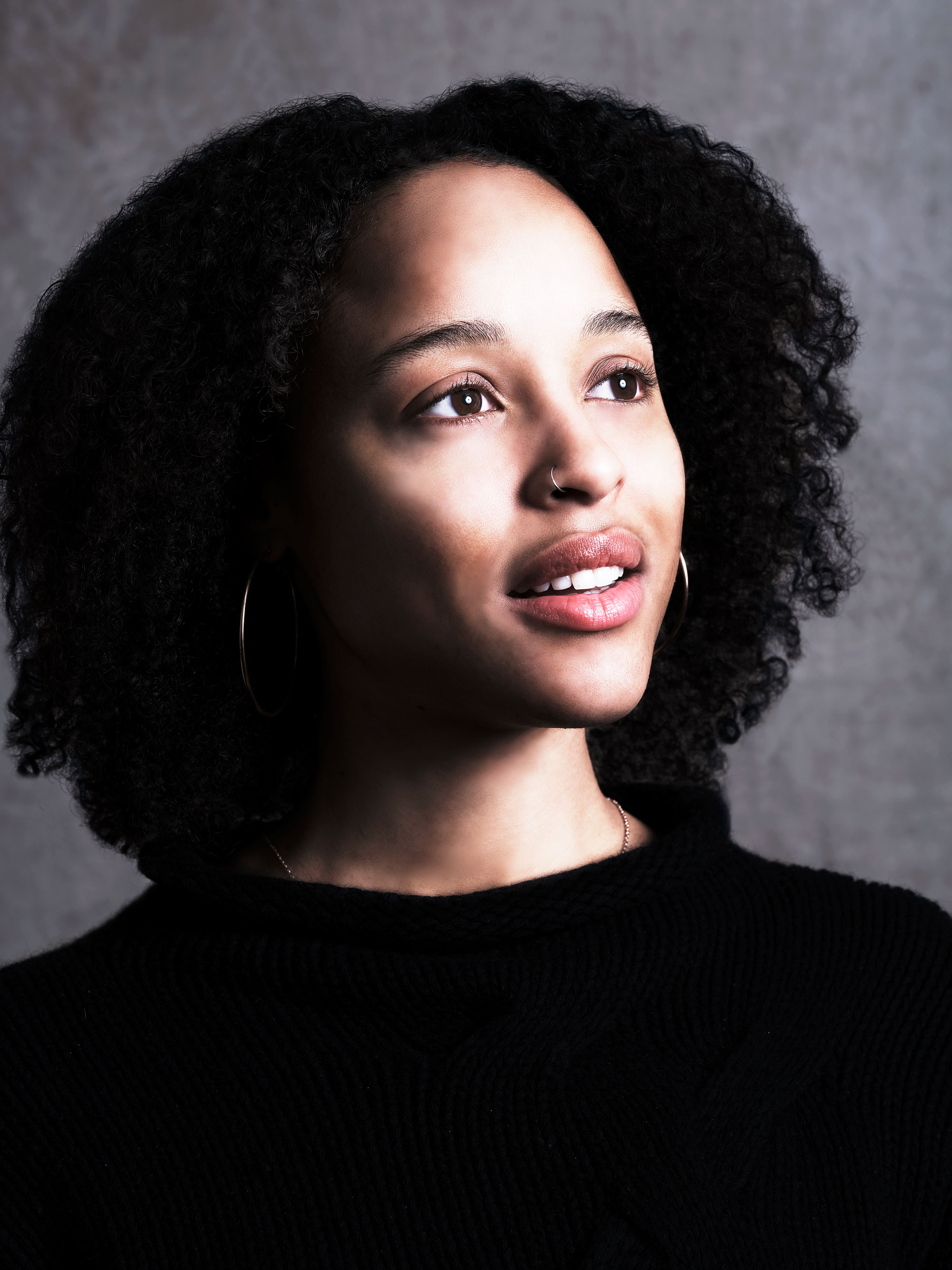 Een portret van zanger Jordan Jackson, foto door Del Francis met Fujifilm GFX 100S