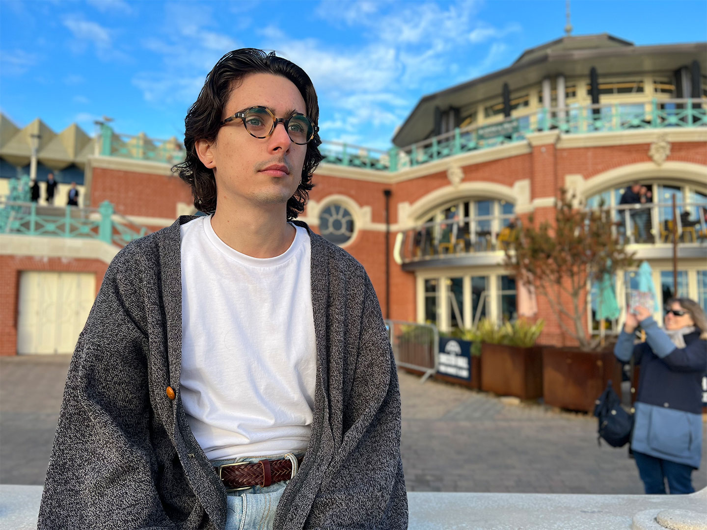 Portrait of a person on Brighton seafront, taken with an iPhone 13 Pro