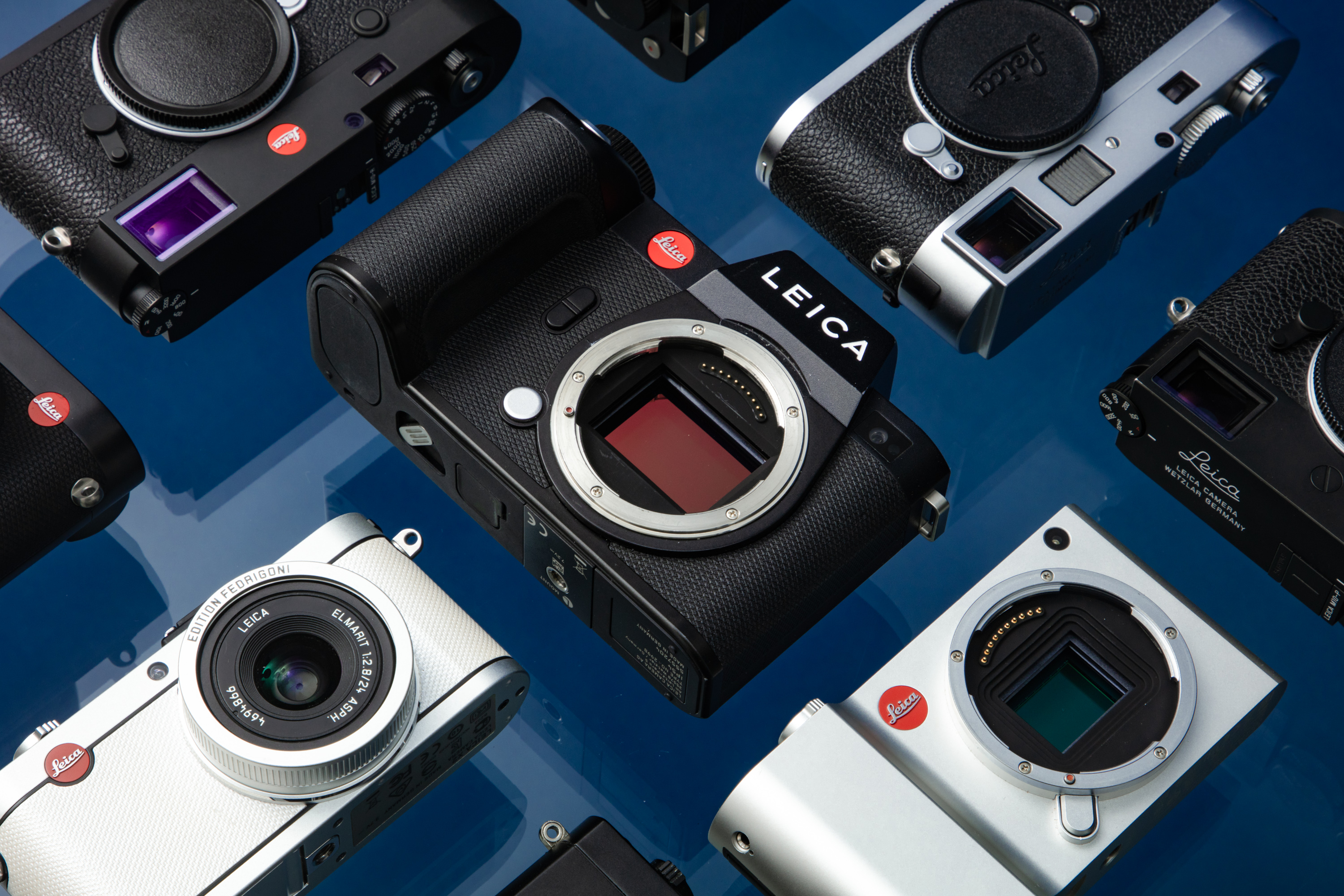 Leica D-Lux Typ 109 vs Leica X (Typ 113) Detailed Comparison
